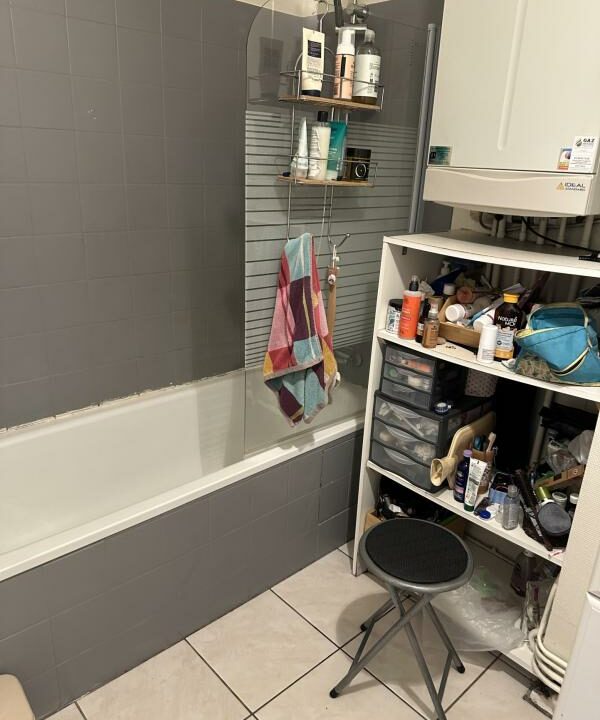 12FH-27112025-200600-4