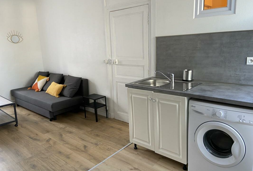 202518-27112025-200550-3