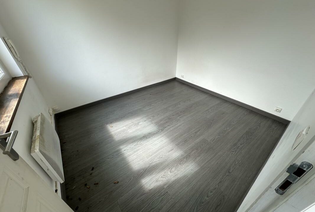 4FL-26112025-124223-2