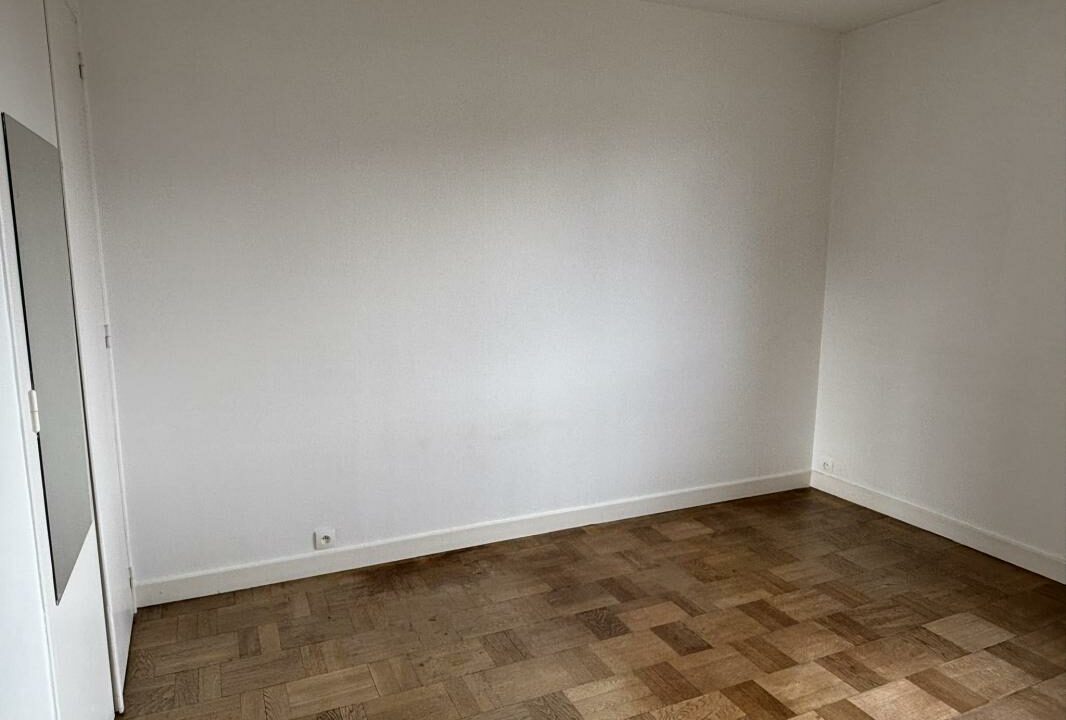 7CM-27032026-231838-2