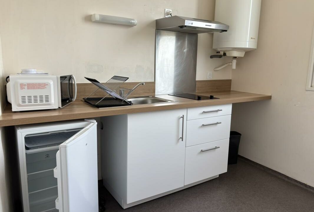 897-21042026-160715-2